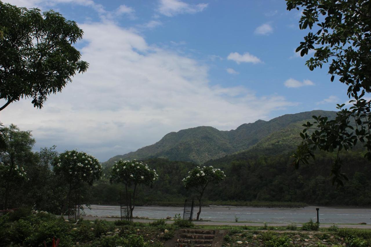 Abhayam Ashram Hotel Rishikesh Ngoại thất bức ảnh